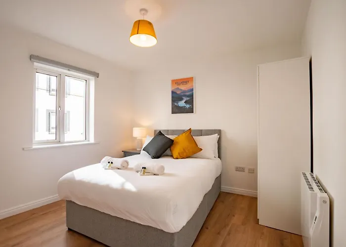 Centre Escape With Large Terrace, Sleeps 7 *